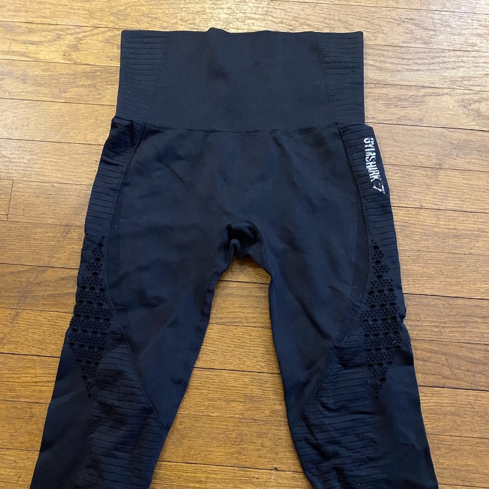 Gymshark black crop leggings